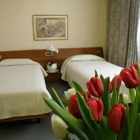 Hotell Monica 3*