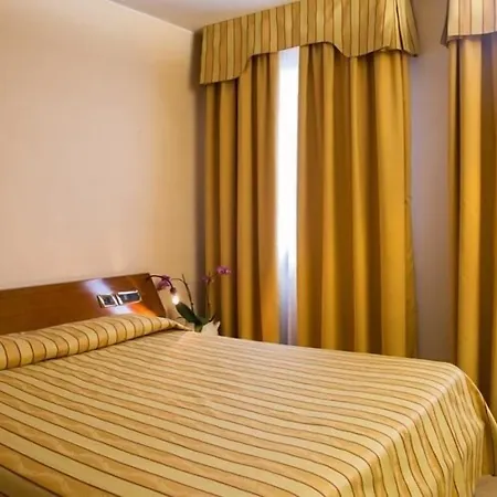 Hotell Monica Prata Di Pordenone