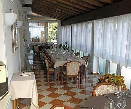 Monica Hotel