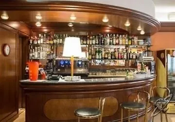 Monica Hotel 3*