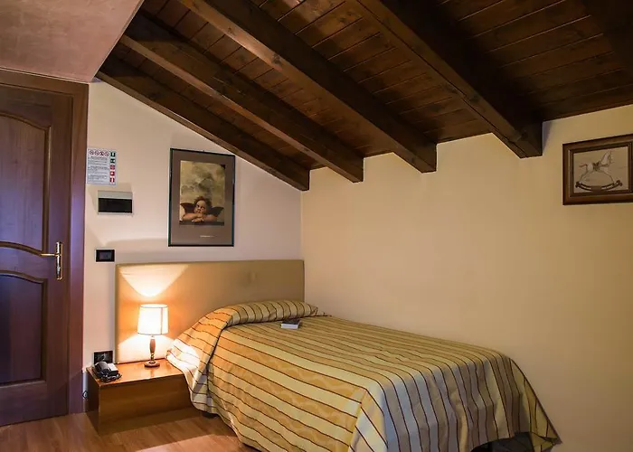 Monica Prata Di Pordenone